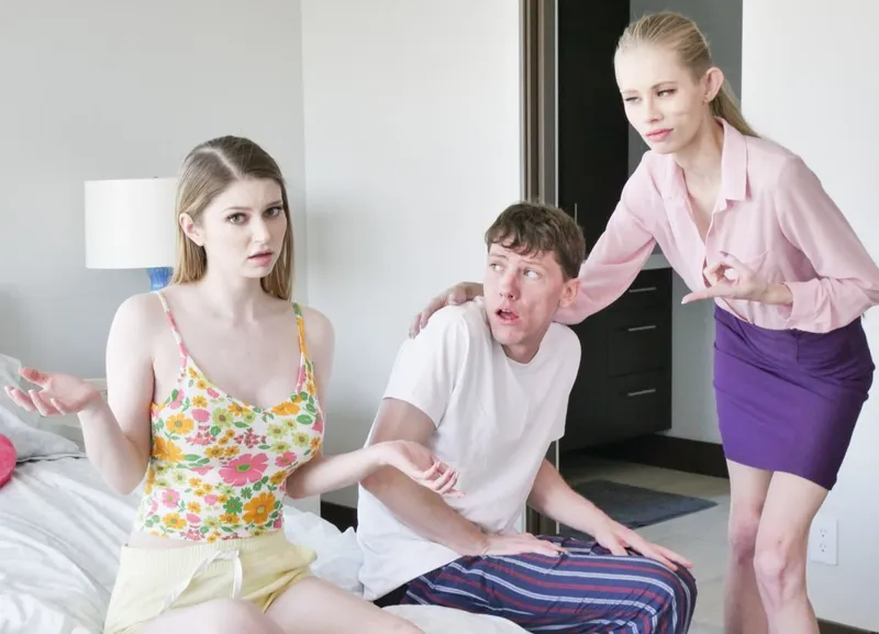 Mẹ kế bắt con gái riêng của chồng yêu địt với cậu con trai
